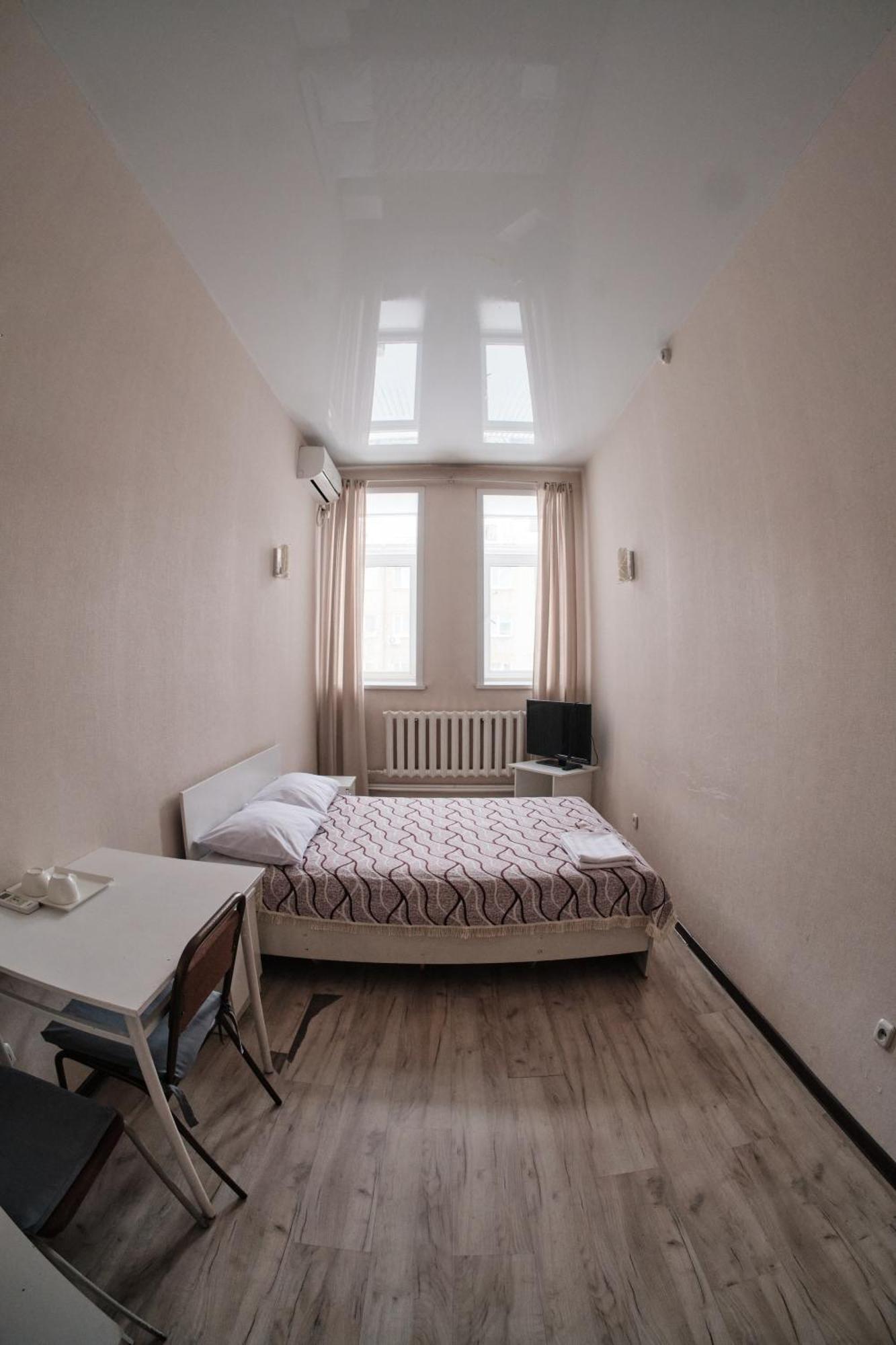 Hotel Europa Семей Екстер'єр фото