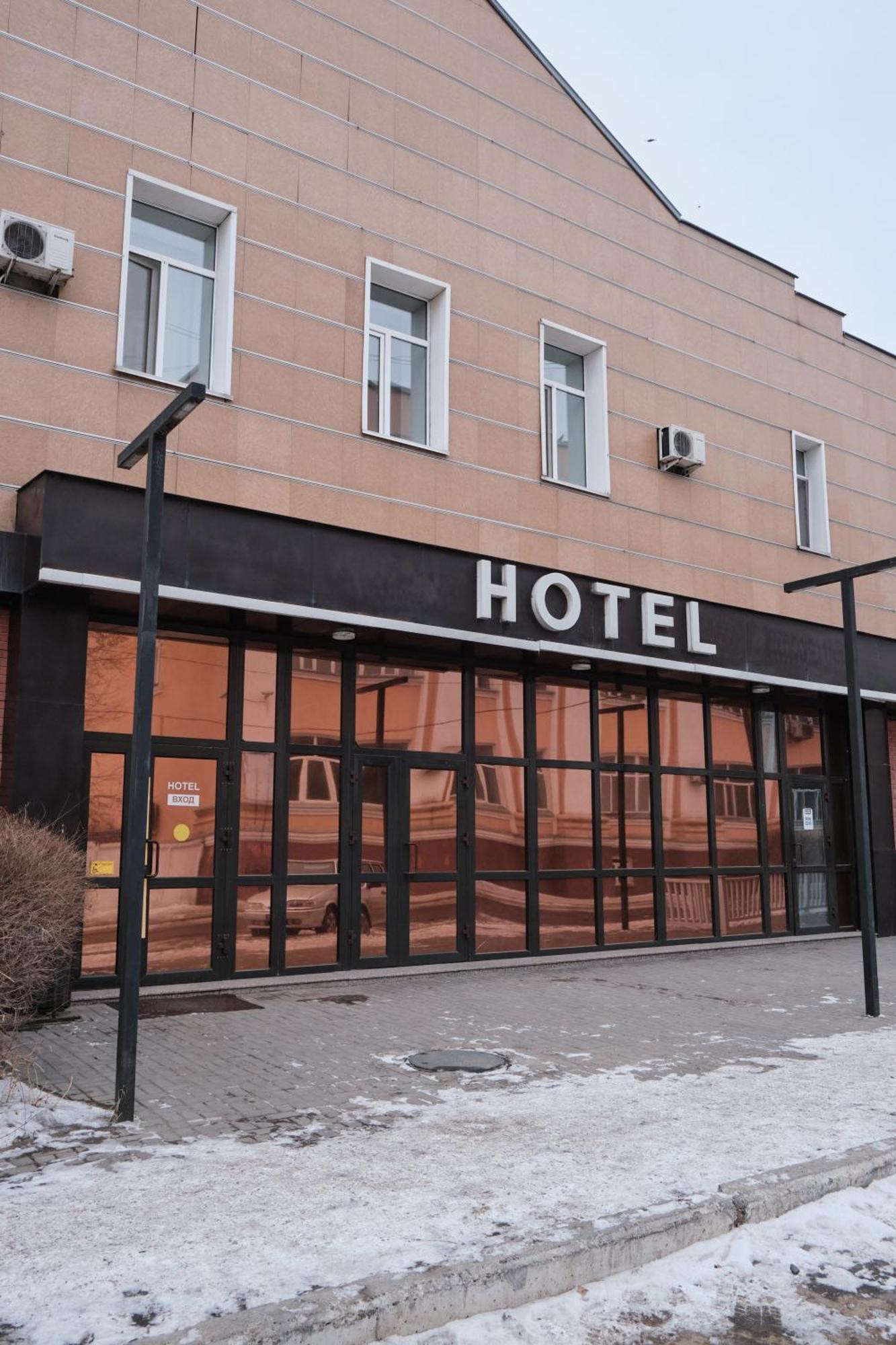 Hotel Europa Семей Екстер'єр фото